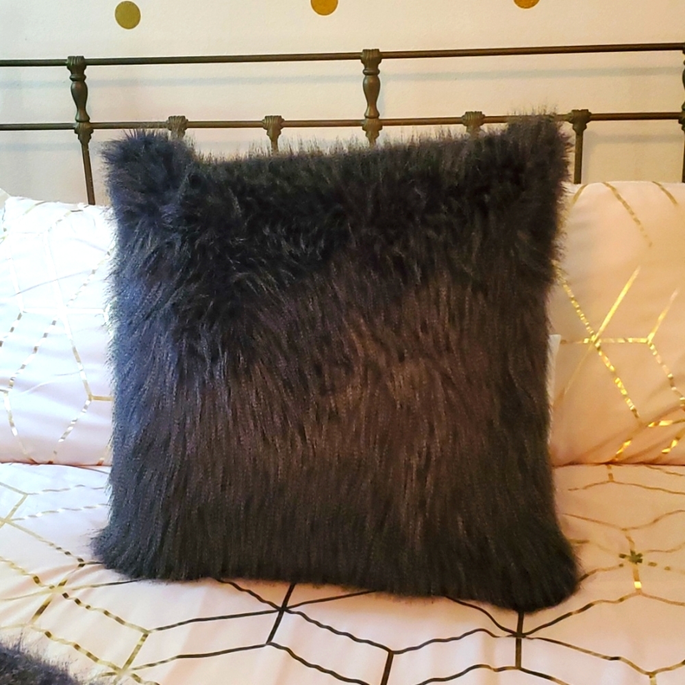 NEW OSTRICH Feather throw pillow HIGH END PIECE - READ